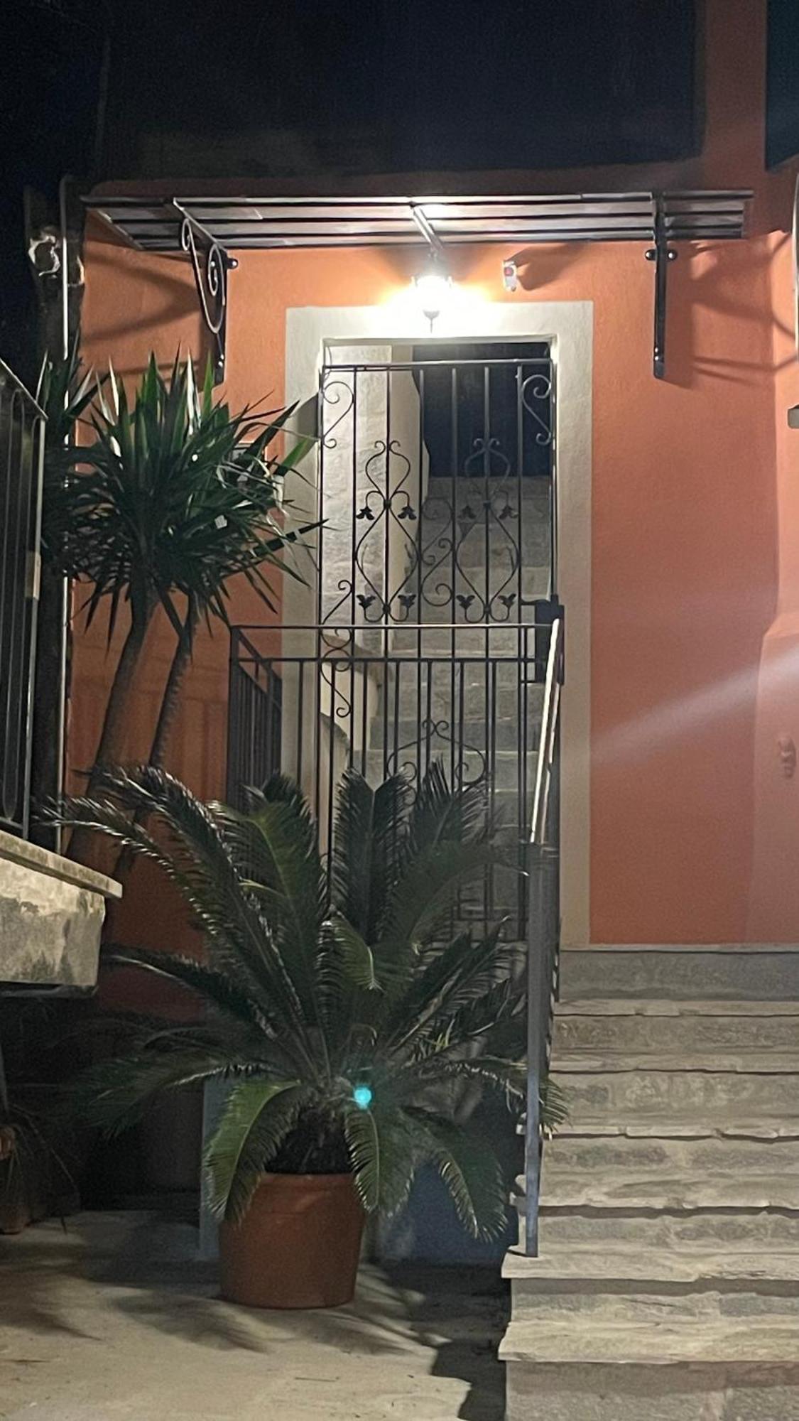 Nice House Near Park And Sea Genua Buitenkant foto